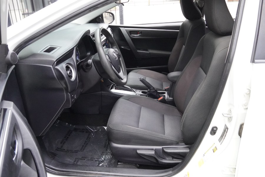 2018 Toyota Corolla LE LE(BACK UP CAM) (BLUETOOTH), available for sale in Riverside, California | Big Timin Motors LLC. Riverside, California 2018 Toyota Corolla LE LE(BACK UP CAM) (BLUETOOTH), available for sale in Riverside, California | Big Timin Motors LLC. Riverside, California