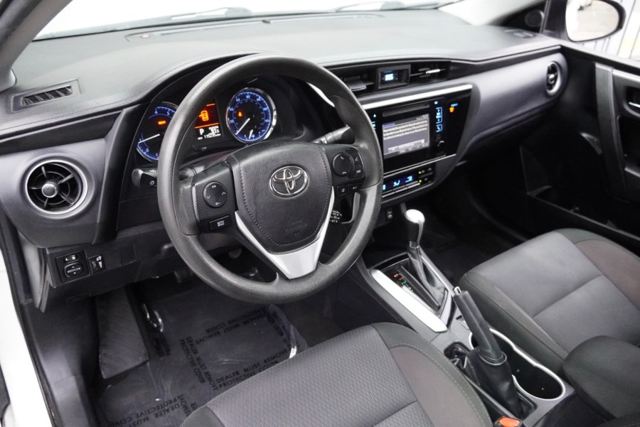 2018 Toyota Corolla LE LE(BACK UP CAM) (BLUETOOTH), available for sale in Riverside, California | Big Timin Motors LLC. Riverside, California 2018 Toyota Corolla LE LE(BACK UP CAM) (BLUETOOTH), available for sale in Riverside, California | Big Timin Motors LLC. Riverside, California