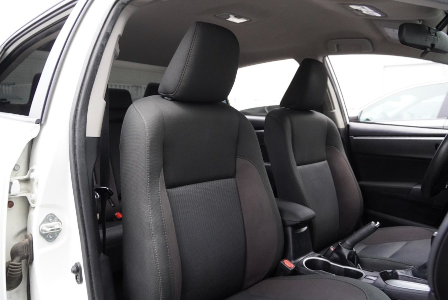 2018 Toyota Corolla LE LE(BACK UP CAM) (BLUETOOTH), available for sale in Riverside, California | Big Timin Motors LLC. Riverside, California 2018 Toyota Corolla LE LE(BACK UP CAM) (BLUETOOTH), available for sale in Riverside, California | Big Timin Motors LLC. Riverside, California