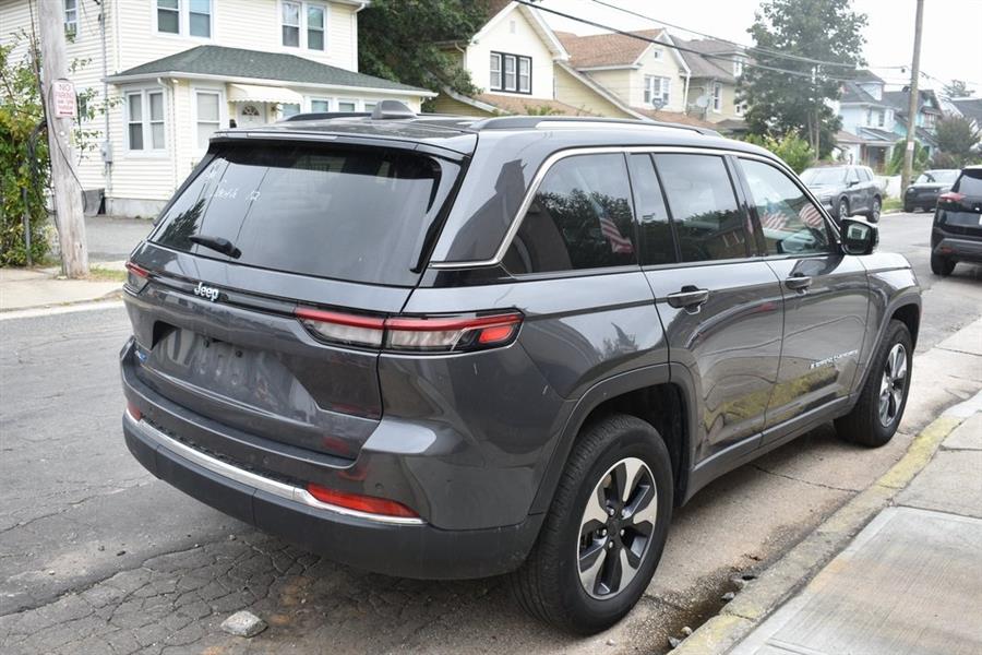 2023 Jeep Grand Cherokee 4xe photo 4