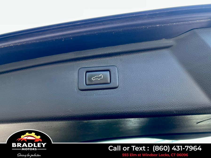 2016 Subaru Outback 4dr Wgn 2.5i Limited, available for sale in Windsor Locks, Connecticut | Bradley Motors Inc. Windsor Locks, Connecticut 2016 Subaru Outback 4dr Wgn 2.5i Limited, available for sale in Windsor Locks, Connecticut | Bradley Motors Inc. Windsor Locks, Connecticut