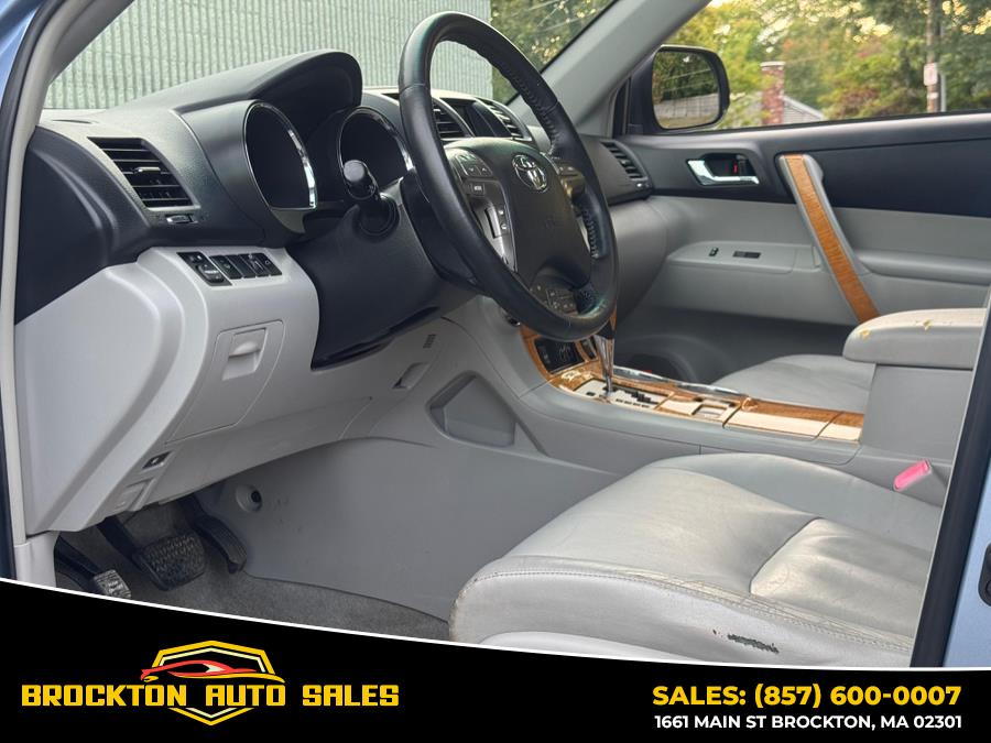 2008 Toyota Highlander Hybrid 4WD 4dr Limited w/3rd Row (Natl), available for sale in BROCKTON, Massachusetts | Brockton Auto Sales Inc. BROCKTON, Massachusetts 2008 Toyota Highlander Hybrid 4WD 4dr Limited w/3rd Row (Natl), available for sale in BROCKTON, Massachusetts | Brockton Auto Sales Inc. BROCKTON, Massachusetts