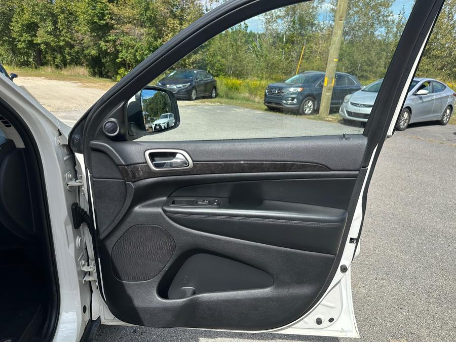 2012 Jeep Grand Cherokee 4WD 4dr Laredo, available for sale in Madbury, New Hampshire | AWD Auto Outlet. Madbury, New Hampshire 2012 Jeep Grand Cherokee 4WD 4dr Laredo, available for sale in Madbury, New Hampshire | AWD Auto Outlet. Madbury, New Hampshire