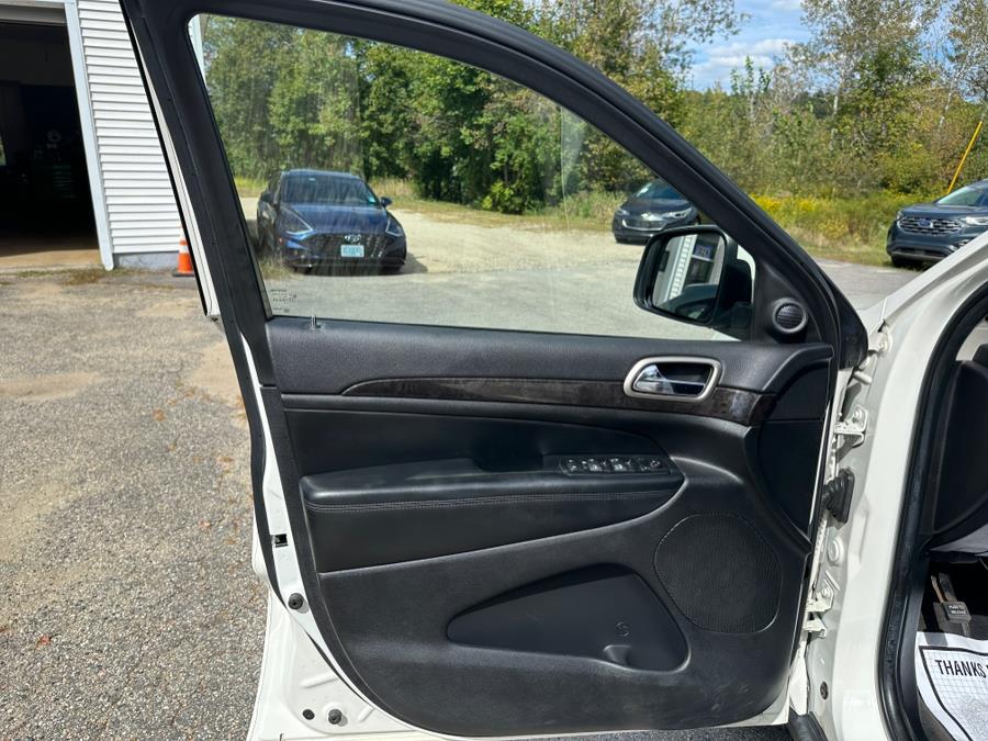 2012 Jeep Grand Cherokee 4WD 4dr Laredo, available for sale in Madbury, New Hampshire | AWD Auto Outlet. Madbury, New Hampshire 2012 Jeep Grand Cherokee 4WD 4dr Laredo, available for sale in Madbury, New Hampshire | AWD Auto Outlet. Madbury, New Hampshire