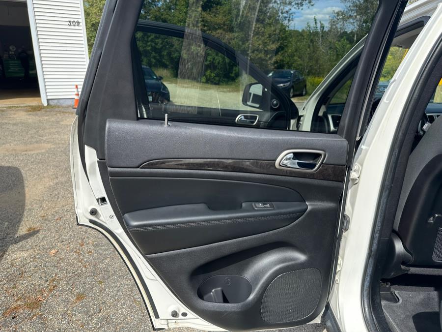 2012 Jeep Grand Cherokee 4WD 4dr Laredo, available for sale in Madbury, New Hampshire | AWD Auto Outlet. Madbury, New Hampshire 2012 Jeep Grand Cherokee 4WD 4dr Laredo, available for sale in Madbury, New Hampshire | AWD Auto Outlet. Madbury, New Hampshire
