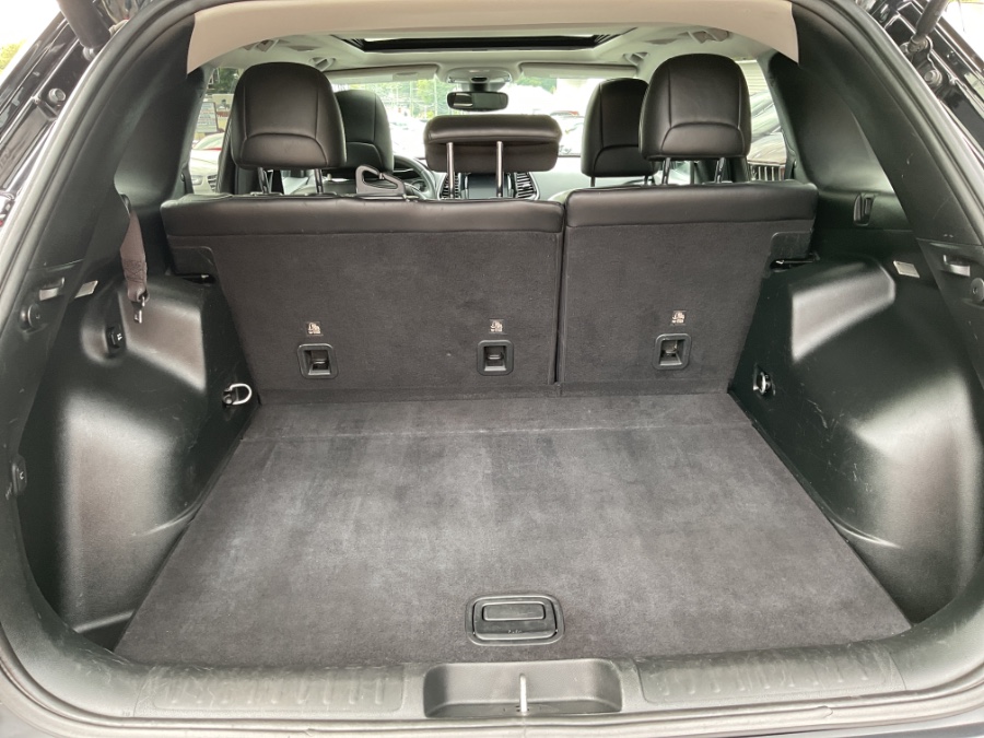 2019 Jeep Cherokee Limited 4x4, available for sale in Waterbury, Connecticut | Jim Juliani Motors. Waterbury, Connecticut 2019 Jeep Cherokee Limited 4x4, available for sale in Waterbury, Connecticut | Jim Juliani Motors. Waterbury, Connecticut