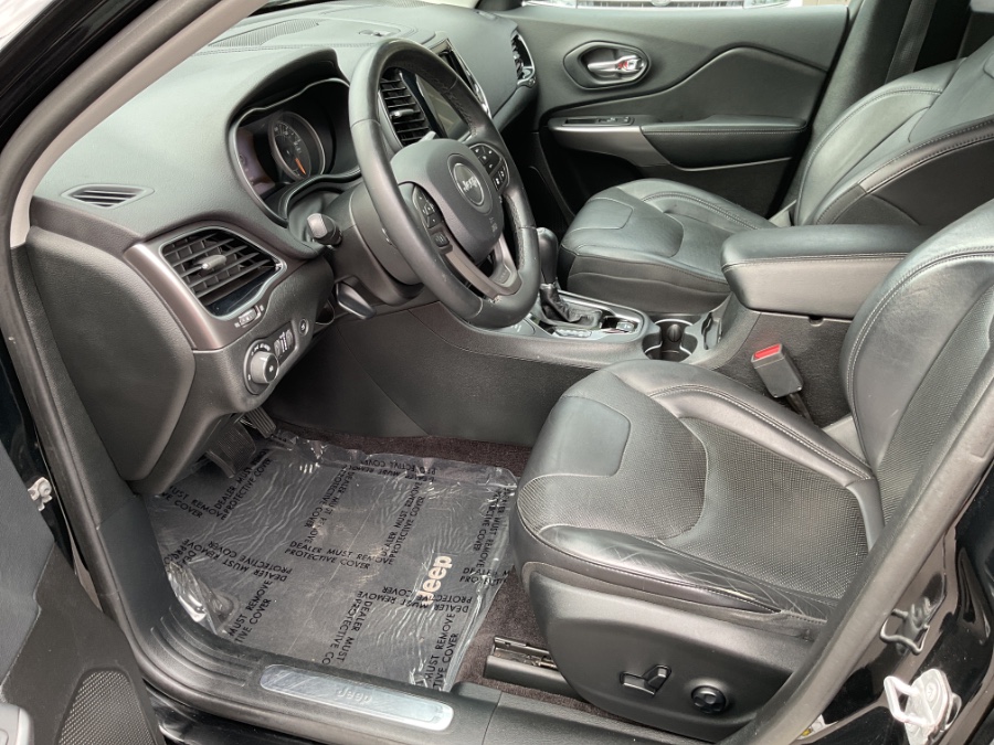 2019 Jeep Cherokee Limited 4x4, available for sale in Waterbury, Connecticut | Jim Juliani Motors. Waterbury, Connecticut 2019 Jeep Cherokee Limited 4x4, available for sale in Waterbury, Connecticut | Jim Juliani Motors. Waterbury, Connecticut
