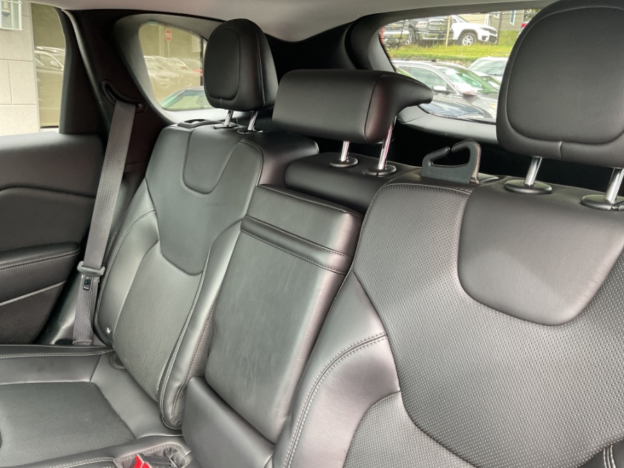 2019 Jeep Cherokee Limited 4x4, available for sale in Waterbury, Connecticut | Jim Juliani Motors. Waterbury, Connecticut 2019 Jeep Cherokee Limited 4x4, available for sale in Waterbury, Connecticut | Jim Juliani Motors. Waterbury, Connecticut