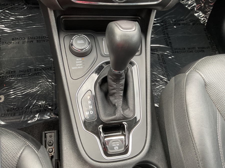 2019 Jeep Cherokee Limited 4x4, available for sale in Waterbury, Connecticut | Jim Juliani Motors. Waterbury, Connecticut 2019 Jeep Cherokee Limited 4x4, available for sale in Waterbury, Connecticut | Jim Juliani Motors. Waterbury, Connecticut