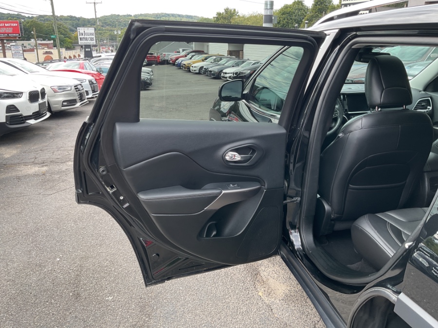 2019 Jeep Cherokee Limited 4x4, available for sale in Waterbury, Connecticut | Jim Juliani Motors. Waterbury, Connecticut 2019 Jeep Cherokee Limited 4x4, available for sale in Waterbury, Connecticut | Jim Juliani Motors. Waterbury, Connecticut