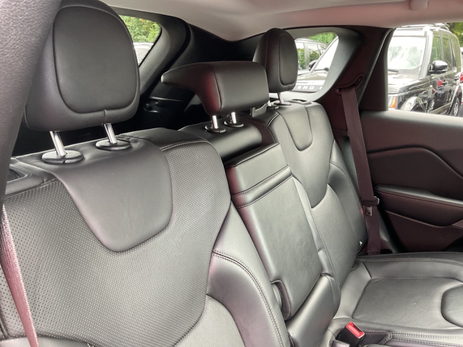 2019 Jeep Cherokee Limited 4x4, available for sale in Waterbury, Connecticut | Jim Juliani Motors. Waterbury, Connecticut 2019 Jeep Cherokee Limited 4x4, available for sale in Waterbury, Connecticut | Jim Juliani Motors. Waterbury, Connecticut