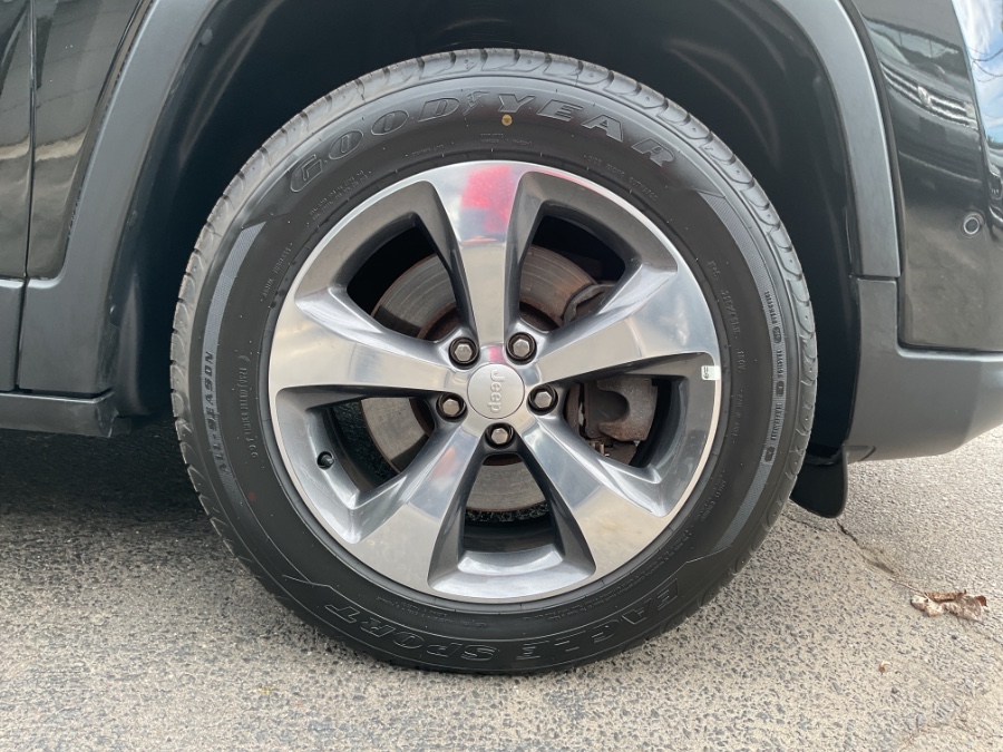 2019 Jeep Cherokee Limited 4x4, available for sale in Waterbury, Connecticut | Jim Juliani Motors. Waterbury, Connecticut 2019 Jeep Cherokee Limited 4x4, available for sale in Waterbury, Connecticut | Jim Juliani Motors. Waterbury, Connecticut