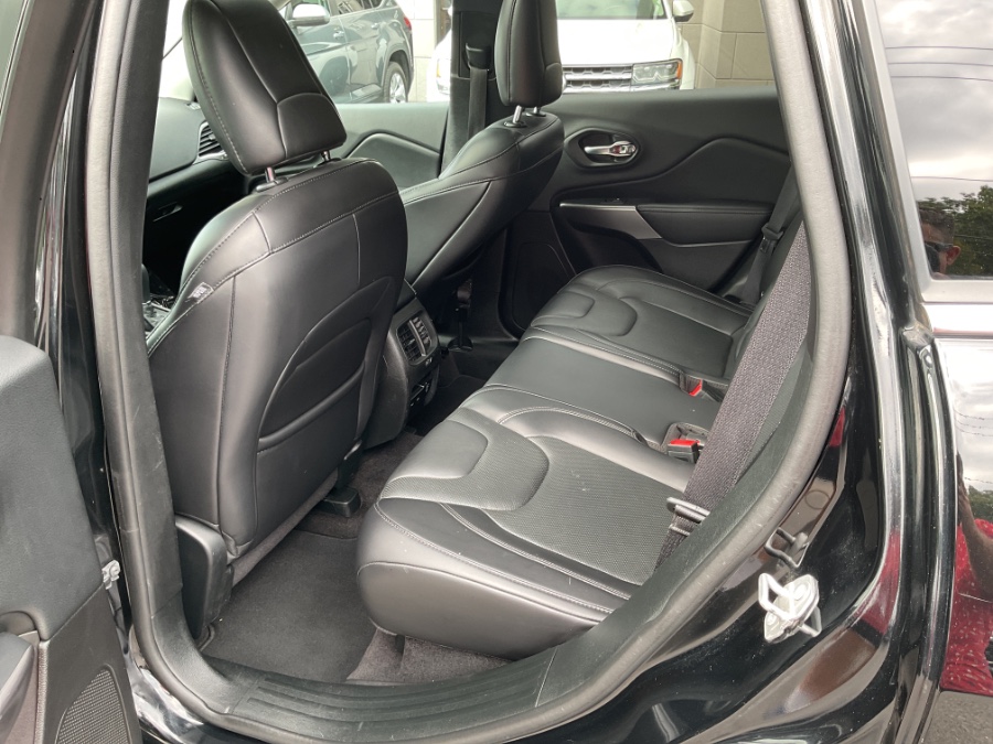 2019 Jeep Cherokee Limited 4x4, available for sale in Waterbury, Connecticut | Jim Juliani Motors. Waterbury, Connecticut 2019 Jeep Cherokee Limited 4x4, available for sale in Waterbury, Connecticut | Jim Juliani Motors. Waterbury, Connecticut