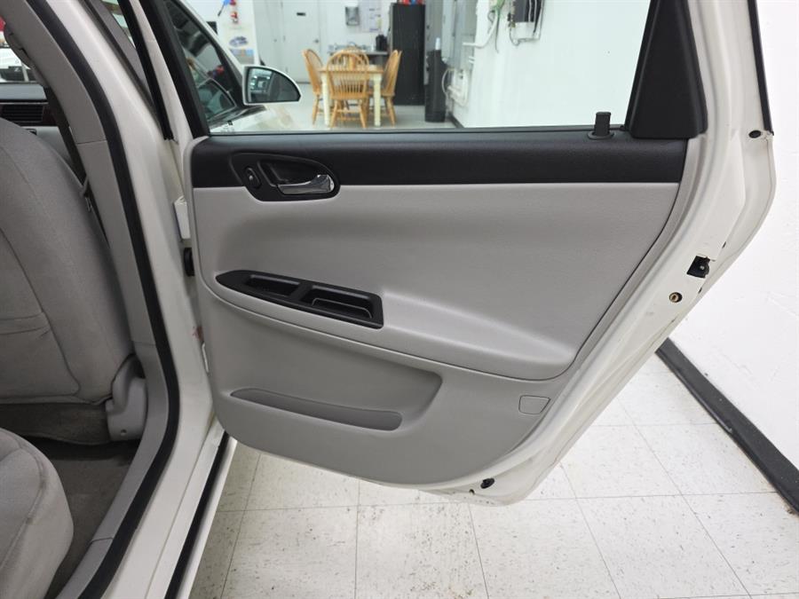 2007 Chevrolet Impala 4dr Sdn LS, available for sale in West Haven, Connecticut | Auto Fair Inc.. West Haven, Connecticut 2007 Chevrolet Impala 4dr Sdn LS, available for sale in West Haven, Connecticut | Auto Fair Inc.. West Haven, Connecticut