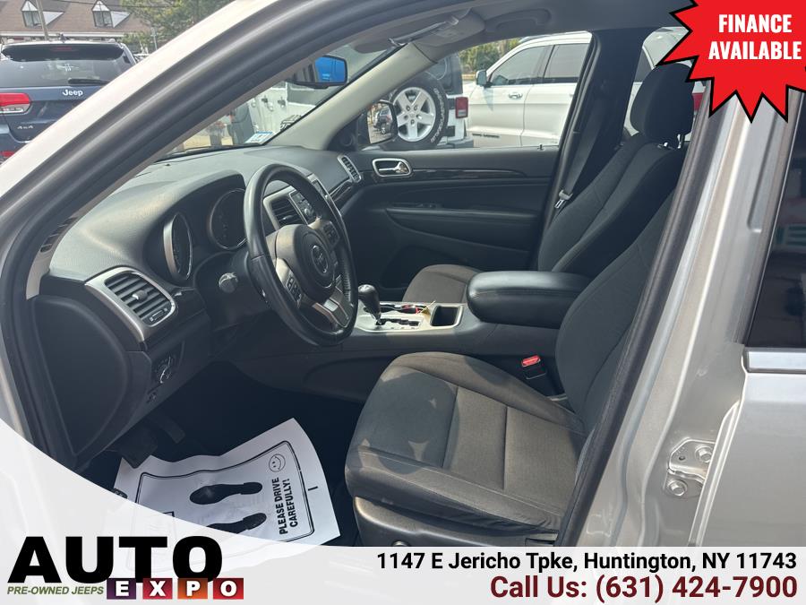 2011 Jeep Grand Cherokee 4WD 4dr Laredo, available for sale in Huntington, New York | Auto Expo. Huntington, New York 2011 Jeep Grand Cherokee 4WD 4dr Laredo, available for sale in Huntington, New York | Auto Expo. Huntington, New York