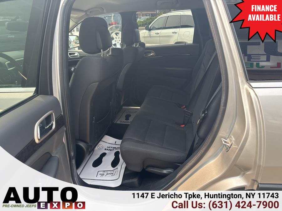 2011 Jeep Grand Cherokee 4WD 4dr Laredo, available for sale in Huntington, New York | Auto Expo. Huntington, New York 2011 Jeep Grand Cherokee 4WD 4dr Laredo, available for sale in Huntington, New York | Auto Expo. Huntington, New York