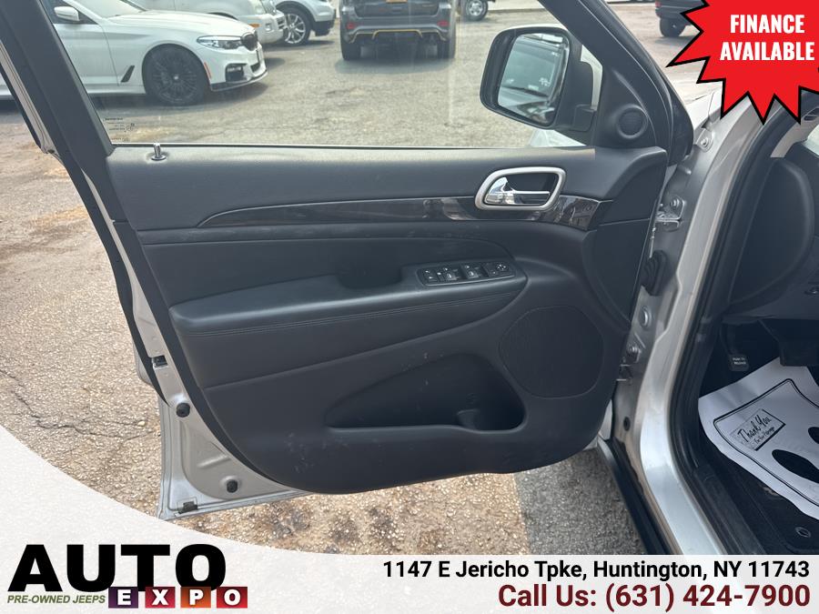 2011 Jeep Grand Cherokee 4WD 4dr Laredo, available for sale in Huntington, New York | Auto Expo. Huntington, New York 2011 Jeep Grand Cherokee 4WD 4dr Laredo, available for sale in Huntington, New York | Auto Expo. Huntington, New York