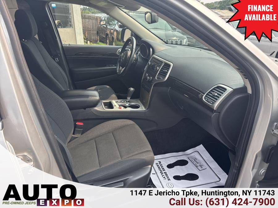 2011 Jeep Grand Cherokee 4WD 4dr Laredo, available for sale in Huntington, New York | Auto Expo. Huntington, New York 2011 Jeep Grand Cherokee 4WD 4dr Laredo, available for sale in Huntington, New York | Auto Expo. Huntington, New York