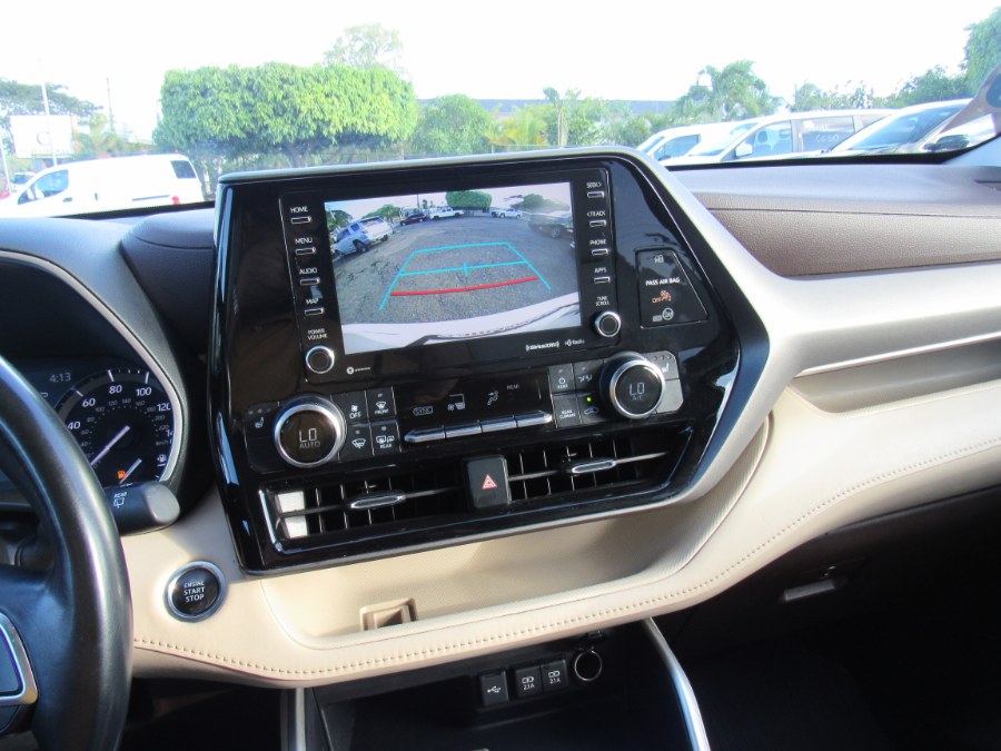 2021 Toyota Highlander XLE AWD (Natl), available for sale in San Francisco de Macoris Rd, Dominican Republic | Hilario Auto Import. San Francisco de Macoris Rd, Dominican Republic 2021 Toyota Highlander XLE AWD (Natl), available for sale in San Francisco de Macoris Rd, Dominican Republic | Hilario Auto Import. San Francisco de Macoris Rd, Dominican Republic