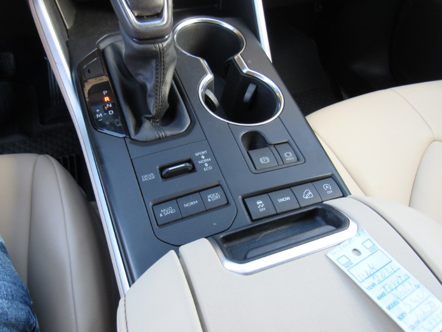 2021 Toyota Highlander XLE AWD (Natl), available for sale in San Francisco de Macoris Rd, Dominican Republic | Hilario Auto Import. San Francisco de Macoris Rd, Dominican Republic 2021 Toyota Highlander XLE AWD (Natl), available for sale in San Francisco de Macoris Rd, Dominican Republic | Hilario Auto Import. San Francisco de Macoris Rd, Dominican Republic