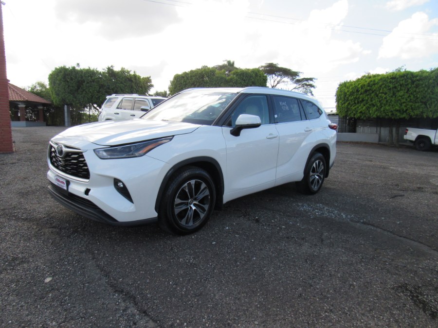 2021 Toyota Highlander XLE AWD (Natl), available for sale in San Francisco de Macoris Rd, Dominican Republic | Hilario Auto Import. San Francisco de Macoris Rd, Dominican Republic 2021 Toyota Highlander XLE AWD (Natl), available for sale in San Francisco de Macoris Rd, Dominican Republic | Hilario Auto Import. San Francisco de Macoris Rd, Dominican Republic