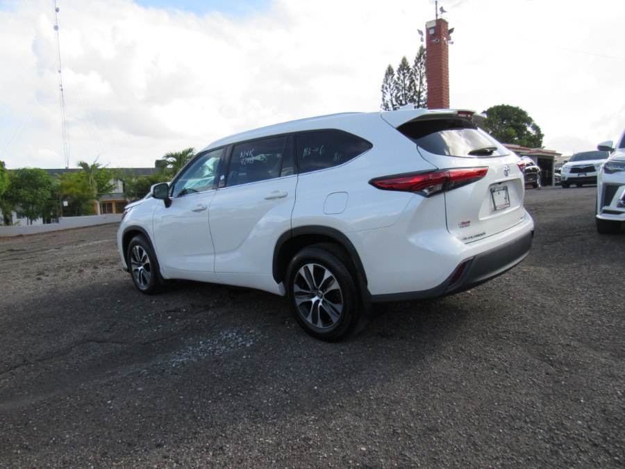 2021 Toyota Highlander XLE AWD (Natl), available for sale in San Francisco de Macoris Rd, Dominican Republic | Hilario Auto Import. San Francisco de Macoris Rd, Dominican Republic 2021 Toyota Highlander XLE AWD (Natl), available for sale in San Francisco de Macoris Rd, Dominican Republic | Hilario Auto Import. San Francisco de Macoris Rd, Dominican Republic