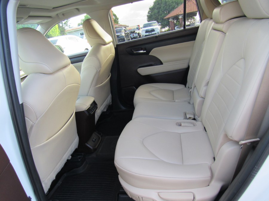 2021 Toyota Highlander XLE AWD (Natl), available for sale in San Francisco de Macoris Rd, Dominican Republic | Hilario Auto Import. San Francisco de Macoris Rd, Dominican Republic 2021 Toyota Highlander XLE AWD (Natl), available for sale in San Francisco de Macoris Rd, Dominican Republic | Hilario Auto Import. San Francisco de Macoris Rd, Dominican Republic