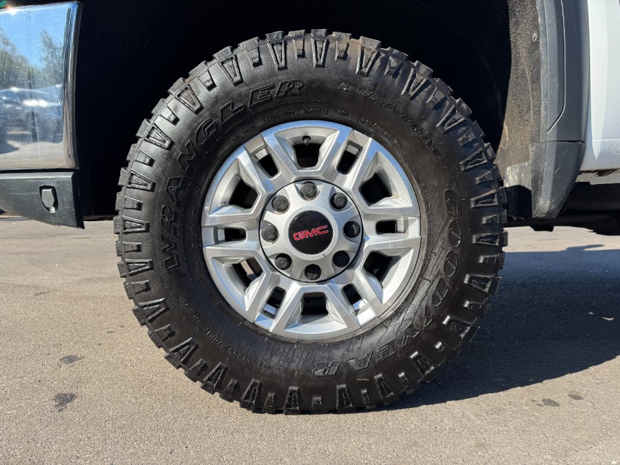 2020 GMC Sierra 2500HD 4WD Crew Cab 159", available for sale in Ortonville, Michigan | Marsh Auto Sales LLC. Ortonville, Michigan 2020 GMC Sierra 2500HD 4WD Crew Cab 159", available for sale in Ortonville, Michigan | Marsh Auto Sales LLC. Ortonville, Michigan