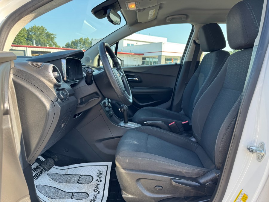 2016 Chevrolet Trax FWD 4dr LS w/1LS, available for sale in Ortonville, Michigan | Marsh Auto Sales LLC. Ortonville, Michigan 2016 Chevrolet Trax FWD 4dr LS w/1LS, available for sale in Ortonville, Michigan | Marsh Auto Sales LLC. Ortonville, Michigan