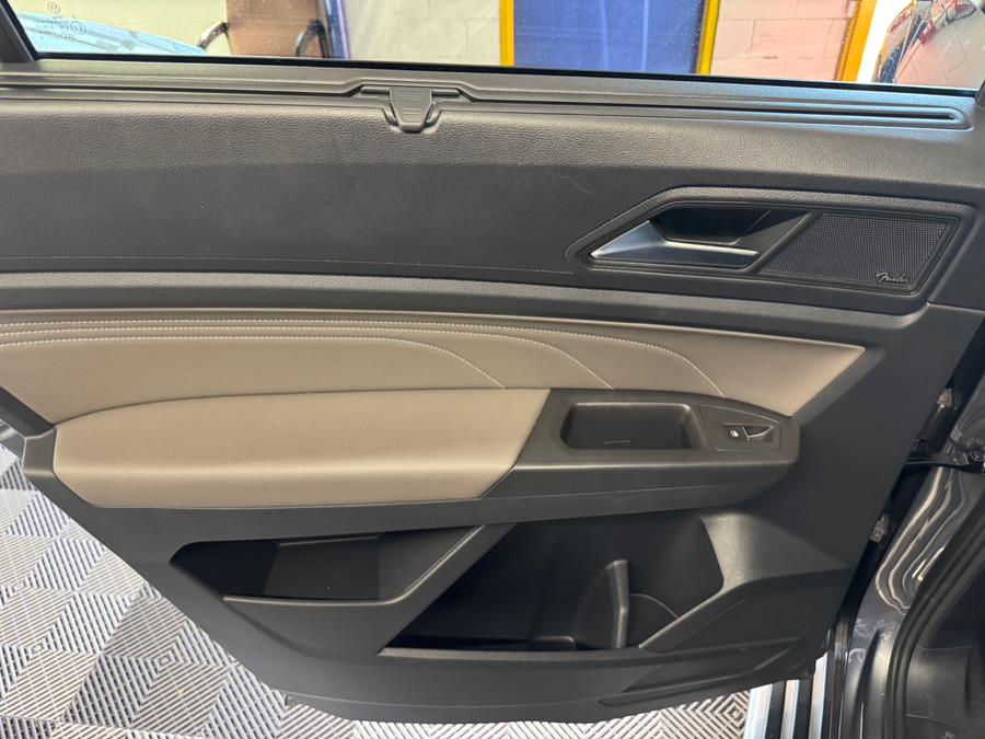 2023 Volkswagen Atlas 3.6L V6 SEL Premium R-Line 4MOTION, available for sale in West Babylon , New York | MP Motors Inc. West Babylon , New York 2023 Volkswagen Atlas 3.6L V6 SEL Premium R-Line 4MOTION, available for sale in West Babylon , New York | MP Motors Inc. West Babylon , New York