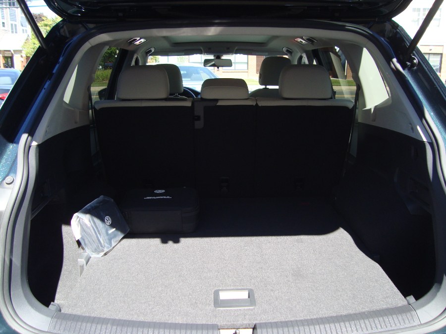 2019 Volkswagen Tiguan 2.0T SE 4MOTION, available for sale in Manchester, Connecticut | Yara Motors. Manchester, Connecticut 2019 Volkswagen Tiguan 2.0T SE 4MOTION, available for sale in Manchester, Connecticut | Yara Motors. Manchester, Connecticut