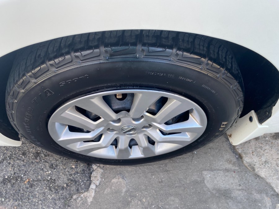 2013 Nissan Altima 4dr Sdn I4 2.5 S, available for sale in Middle Village, New York | Middle Village Motors . Middle Village, New York 2013 Nissan Altima 4dr Sdn I4 2.5 S, available for sale in Middle Village, New York | Middle Village Motors . Middle Village, New York