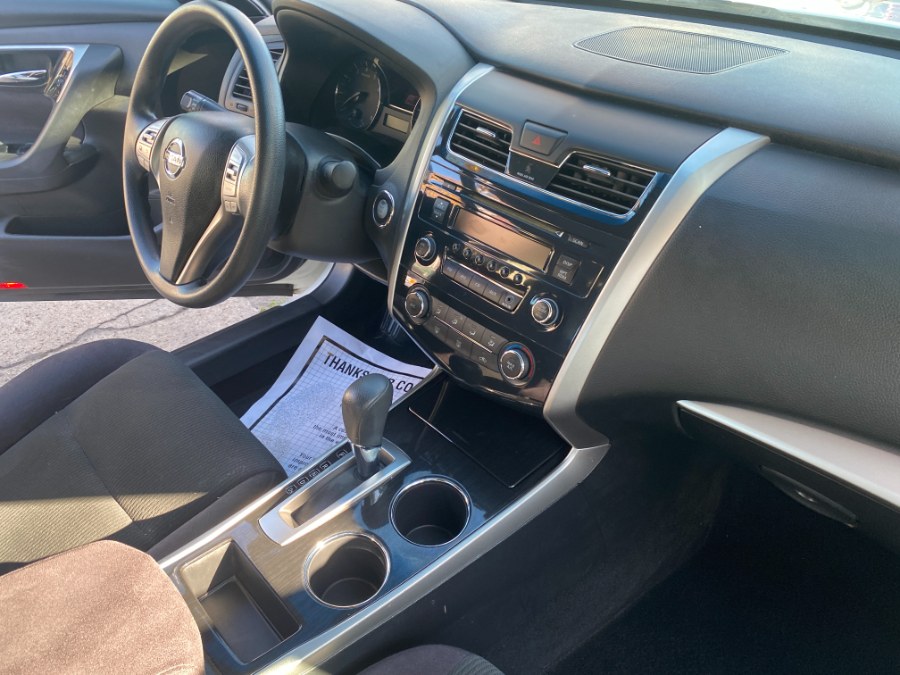 2013 Nissan Altima 4dr Sdn I4 2.5 S, available for sale in Middle Village, New York | Middle Village Motors . Middle Village, New York 2013 Nissan Altima 4dr Sdn I4 2.5 S, available for sale in Middle Village, New York | Middle Village Motors . Middle Village, New York