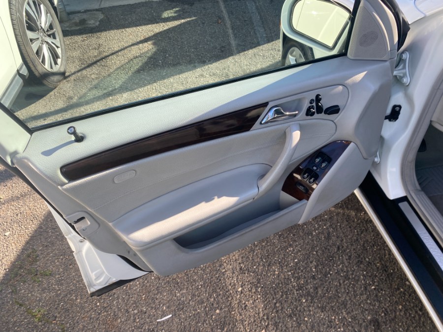 2006 Mercedes-Benz C-Class 4dr Luxury Sdn 3.5L 4MATIC, available for sale in Middle Village, New York | Middle Village Motors . Middle Village, New York 2006 Mercedes-Benz C-Class 4dr Luxury Sdn 3.5L 4MATIC, available for sale in Middle Village, New York | Middle Village Motors . Middle Village, New York