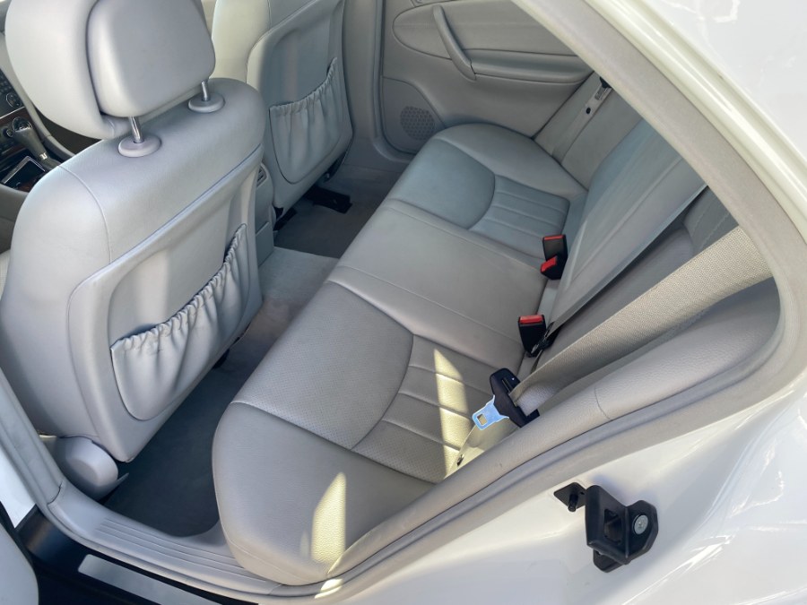 2006 Mercedes-Benz C-Class 4dr Luxury Sdn 3.5L 4MATIC, available for sale in Middle Village, New York | Middle Village Motors . Middle Village, New York 2006 Mercedes-Benz C-Class 4dr Luxury Sdn 3.5L 4MATIC, available for sale in Middle Village, New York | Middle Village Motors . Middle Village, New York