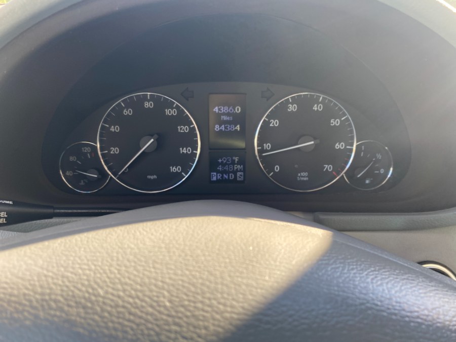 2006 Mercedes-Benz C-Class 4dr Luxury Sdn 3.5L 4MATIC, available for sale in Middle Village, New York | Middle Village Motors . Middle Village, New York 2006 Mercedes-Benz C-Class 4dr Luxury Sdn 3.5L 4MATIC, available for sale in Middle Village, New York | Middle Village Motors . Middle Village, New York