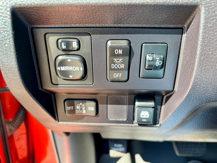 2015 Toyota Tundra 4WD Truck CrewMax 5.7L V8 6-Spd AT TRD Pro (Natl), available for sale in South Windsor, Connecticut | Mike And Tony Auto Sales, Inc. South Windsor, Connecticut 2015 Toyota Tundra 4WD Truck CrewMax 5.7L V8 6-Spd AT TRD Pro (Natl), available for sale in South Windsor, Connecticut | Mike And Tony Auto Sales, Inc. South Windsor, Connecticut