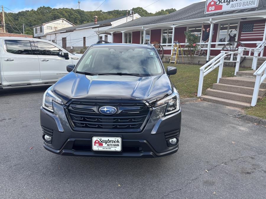 2022 Subaru Forester Premium photo 3