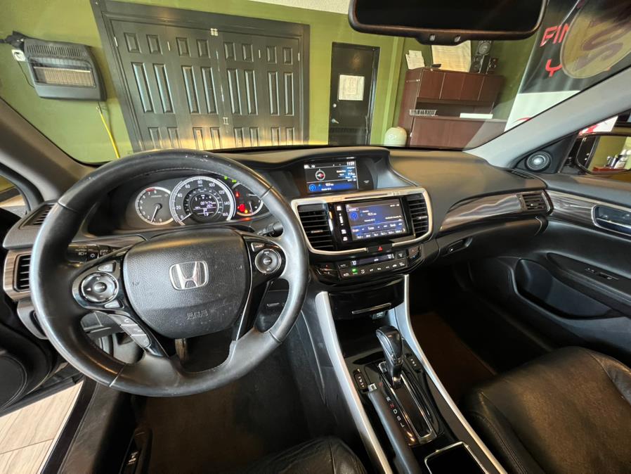 2016 Honda Accord Sedan 4dr I4 CVT EX-L, available for sale in West Hartford, Connecticut | AutoMax. West Hartford, Connecticut 2016 Honda Accord Sedan 4dr I4 CVT EX-L, available for sale in West Hartford, Connecticut | AutoMax. West Hartford, Connecticut