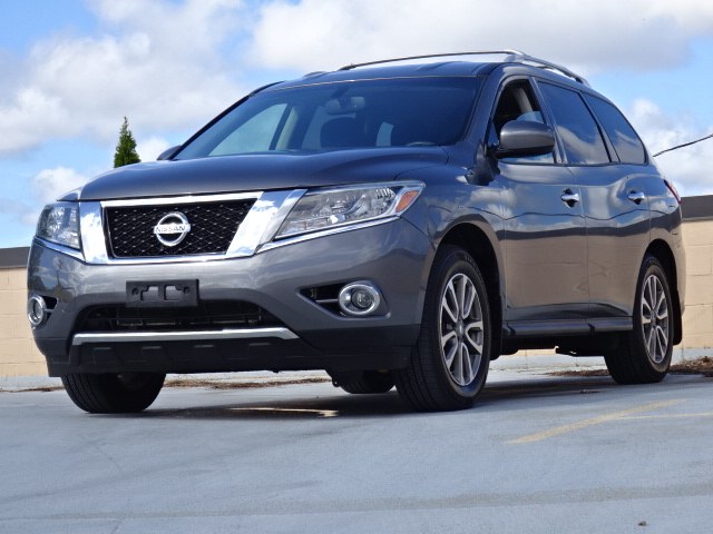 2015 Nissan Pathfinder SV 4WD, available for sale in Newton, Massachusetts | Cars of Boston. Newton, Massachusetts 2015 Nissan Pathfinder SV 4WD, available for sale in Newton, Massachusetts | Cars of Boston. Newton, Massachusetts