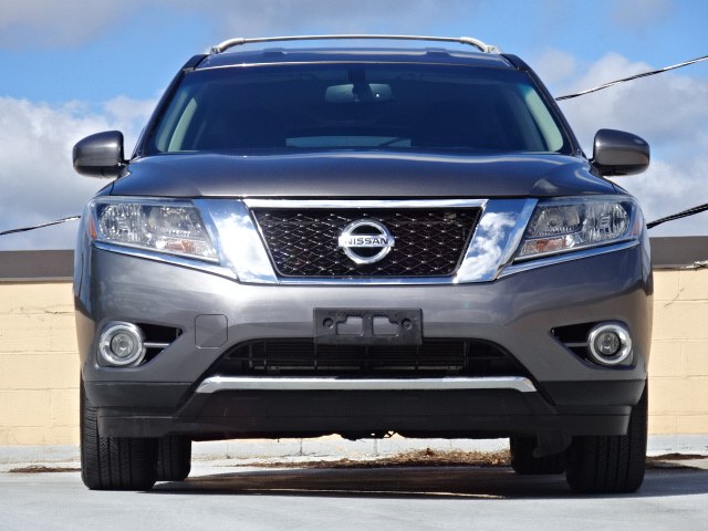 2015 Nissan Pathfinder SV 4WD, available for sale in Newton, Massachusetts | Cars of Boston. Newton, Massachusetts 2015 Nissan Pathfinder SV 4WD, available for sale in Newton, Massachusetts | Cars of Boston. Newton, Massachusetts
