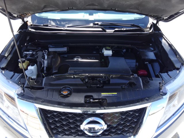 2015 Nissan Pathfinder SV 4WD, available for sale in Newton, Massachusetts | Cars of Boston. Newton, Massachusetts 2015 Nissan Pathfinder SV 4WD, available for sale in Newton, Massachusetts | Cars of Boston. Newton, Massachusetts