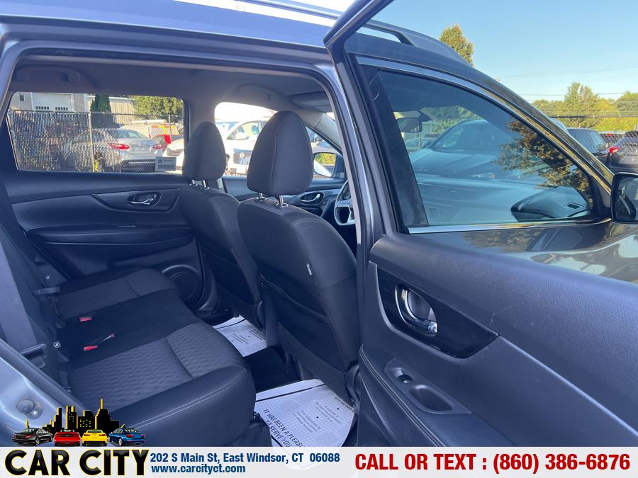 2018 Nissan Rogue AWD SV, available for sale in East Windsor, Connecticut | Car City LLC. East Windsor, Connecticut 2018 Nissan Rogue AWD SV, available for sale in East Windsor, Connecticut | Car City LLC. East Windsor, Connecticut