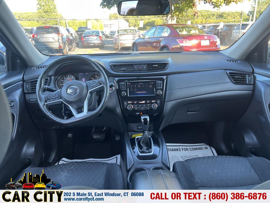 2018 Nissan Rogue AWD SV, available for sale in East Windsor, Connecticut | Car City LLC. East Windsor, Connecticut 2018 Nissan Rogue AWD SV, available for sale in East Windsor, Connecticut | Car City LLC. East Windsor, Connecticut
