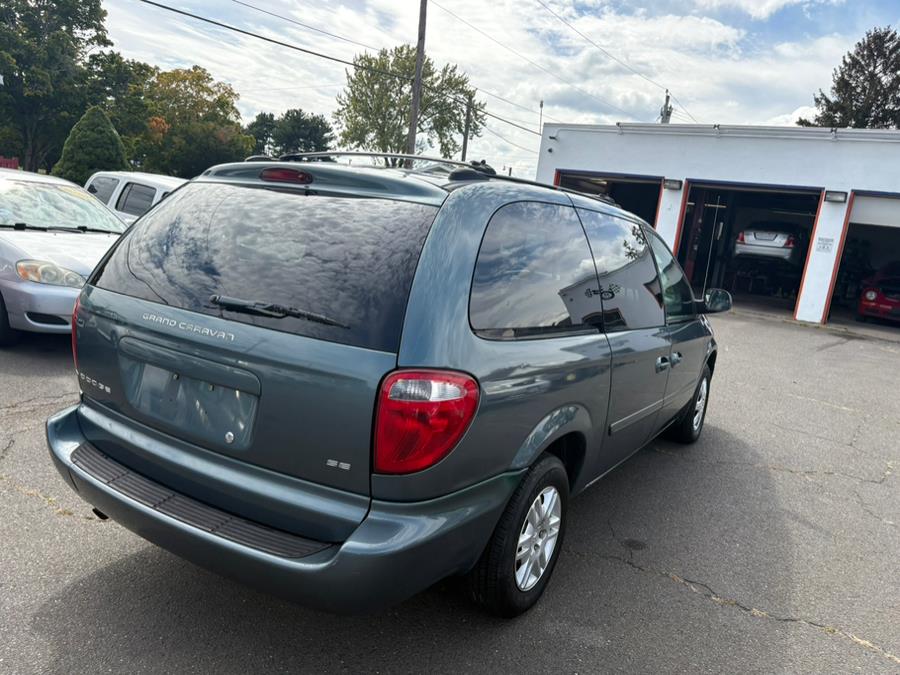 2005 Dodge Caravan 4dr Grand SE, available for sale in East Windsor, Connecticut | CT Car Co LLC. East Windsor, Connecticut 2005 Dodge Caravan 4dr Grand SE, available for sale in East Windsor, Connecticut | CT Car Co LLC. East Windsor, Connecticut
