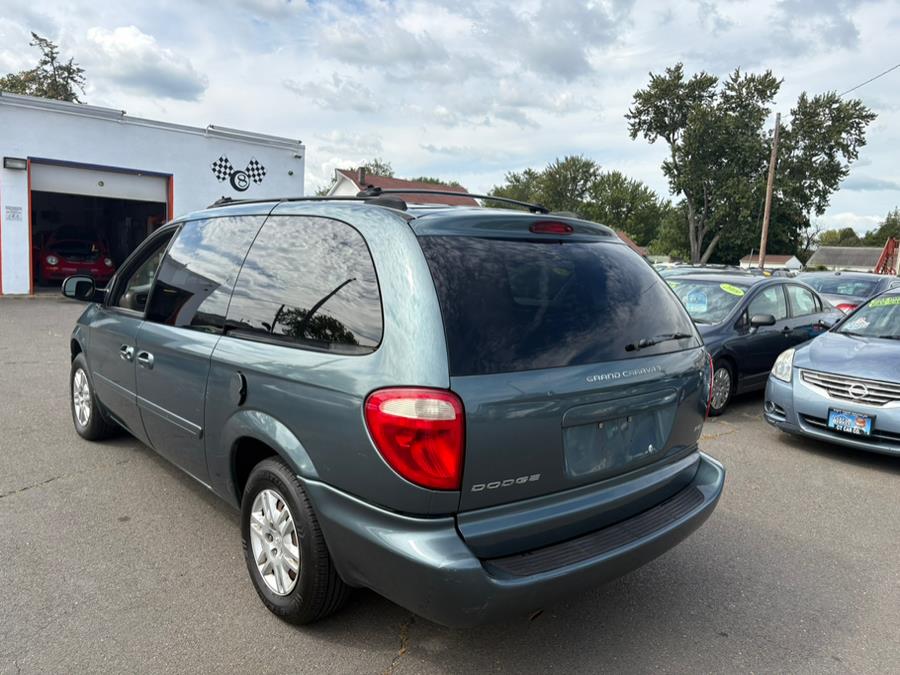 2005 Dodge Caravan 4dr Grand SE, available for sale in East Windsor, Connecticut | CT Car Co LLC. East Windsor, Connecticut 2005 Dodge Caravan 4dr Grand SE, available for sale in East Windsor, Connecticut | CT Car Co LLC. East Windsor, Connecticut