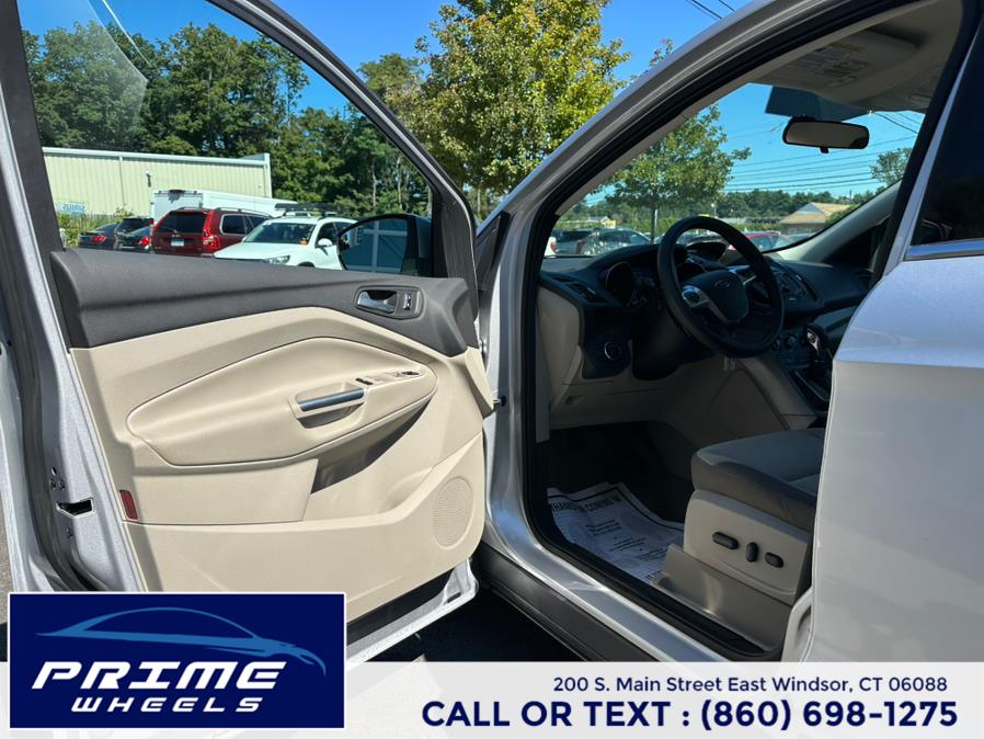2014 Ford Escape FWD 4dr SE, available for sale in East Windsor, Connecticut | Prime Wheels. East Windsor, Connecticut 2014 Ford Escape FWD 4dr SE, available for sale in East Windsor, Connecticut | Prime Wheels. East Windsor, Connecticut