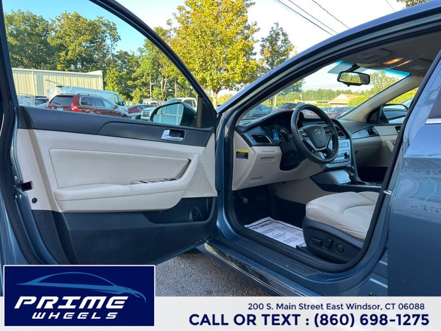 2015 Hyundai Sonata 4dr Sdn 2.4L Sport PZEV, available for sale in East Windsor, Connecticut | Prime Wheels. East Windsor, Connecticut 2015 Hyundai Sonata 4dr Sdn 2.4L Sport PZEV, available for sale in East Windsor, Connecticut | Prime Wheels. East Windsor, Connecticut