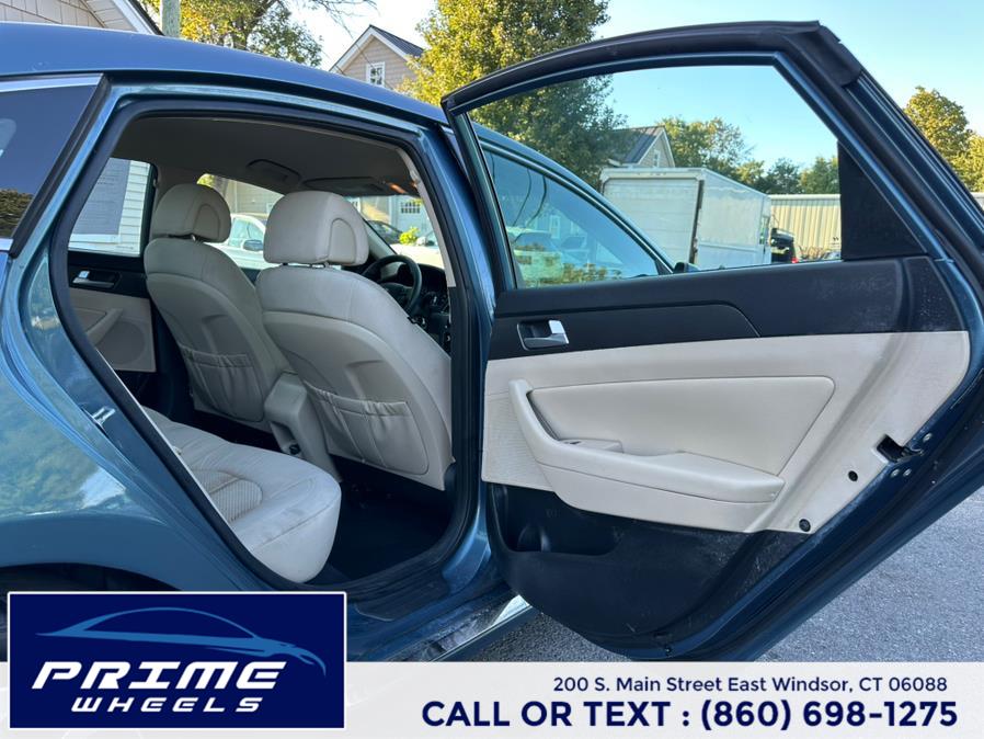 2015 Hyundai Sonata 4dr Sdn 2.4L Sport PZEV, available for sale in East Windsor, Connecticut | Prime Wheels. East Windsor, Connecticut 2015 Hyundai Sonata 4dr Sdn 2.4L Sport PZEV, available for sale in East Windsor, Connecticut | Prime Wheels. East Windsor, Connecticut