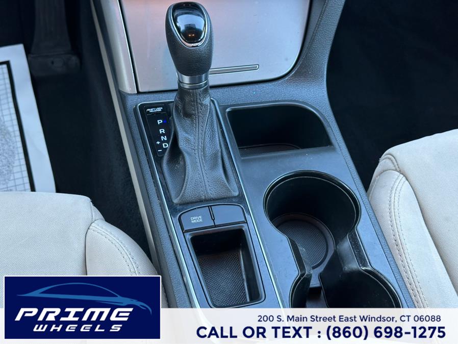 2015 Hyundai Sonata 4dr Sdn 2.4L Sport PZEV, available for sale in East Windsor, Connecticut | Prime Wheels. East Windsor, Connecticut 2015 Hyundai Sonata 4dr Sdn 2.4L Sport PZEV, available for sale in East Windsor, Connecticut | Prime Wheels. East Windsor, Connecticut